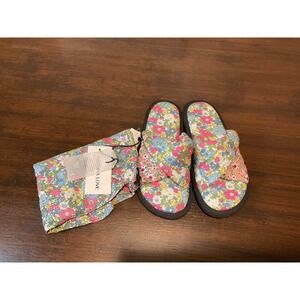 Arizona Love Floral Print Travel Slippers with Matching Pouch - EU 37